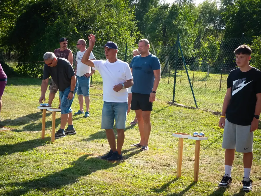 Turnaj v pétanque